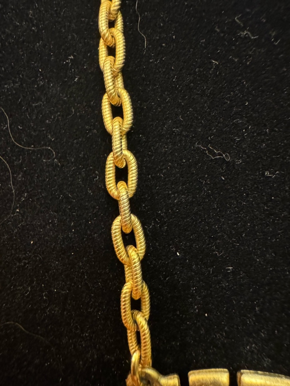 Statement Gold Cutout Pendant Chocker Style Necklace - Picture 3 of 8